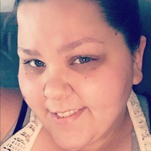Meet your Posher, Maegan